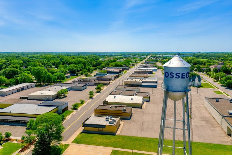 Local Commercial Epoxy Floor Service in Osseo, MN