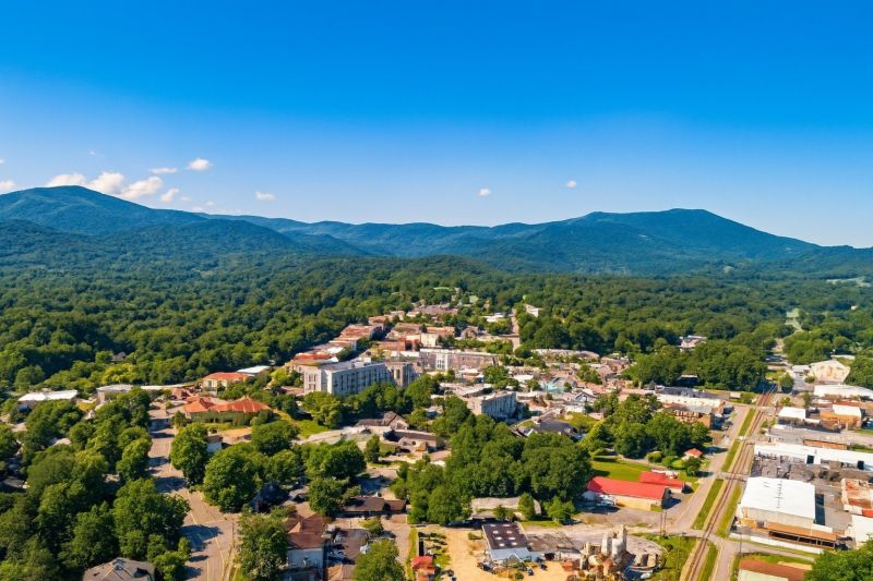 Local Metallic Epoxy Service in Waynesville, NC