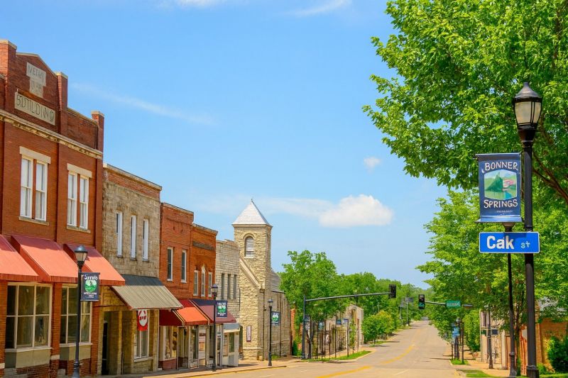 Local Retail Floor Painting in Bonner Springs, KS